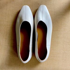 Everlane White Flats